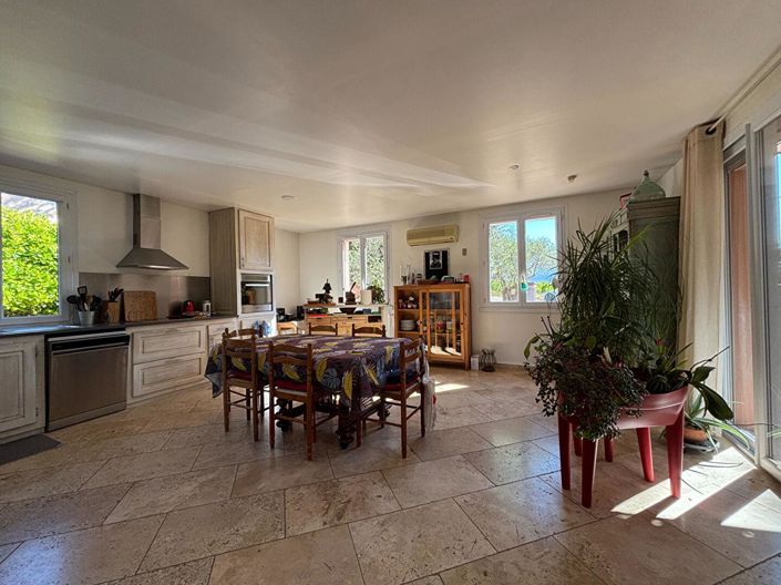 Image No.5-3 Bed House for sale