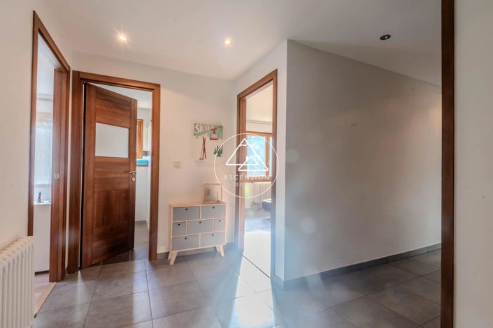 Image No.18-3 Bed Apartment for sale