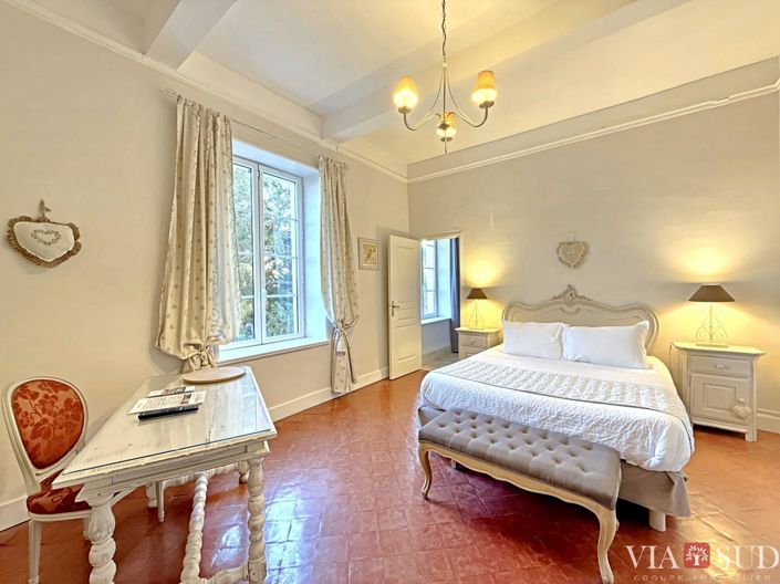 Image No.11-10 Bed House for sale