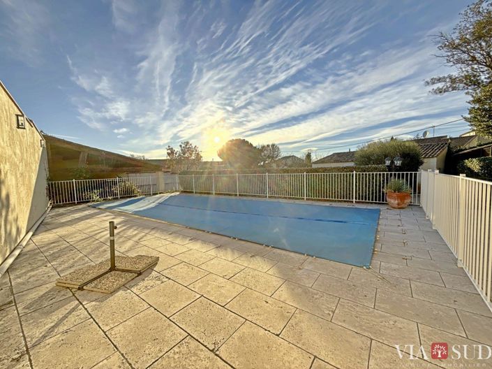 Image No.13-10 Bed House for sale