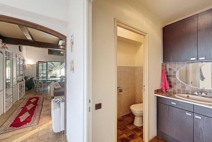 Image No.6-2 Bed House for sale