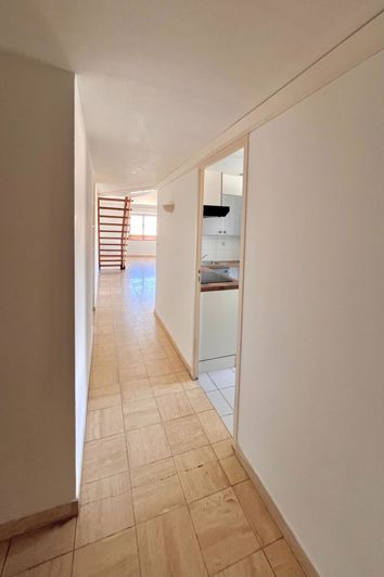 Image No.8-3 Bed Apartment for sale