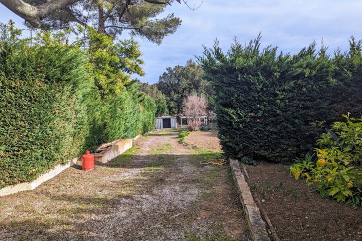 Image No.6-5 Bed House for sale