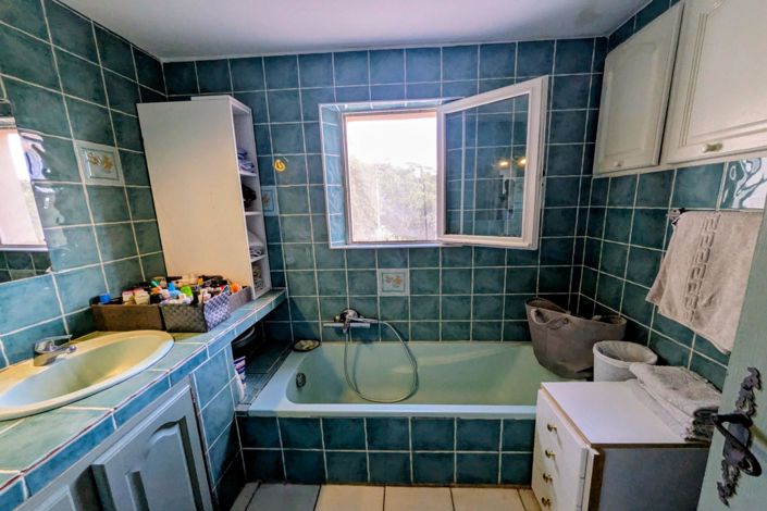 Image No.8-House for sale