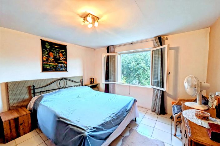 Image No.9-House for sale