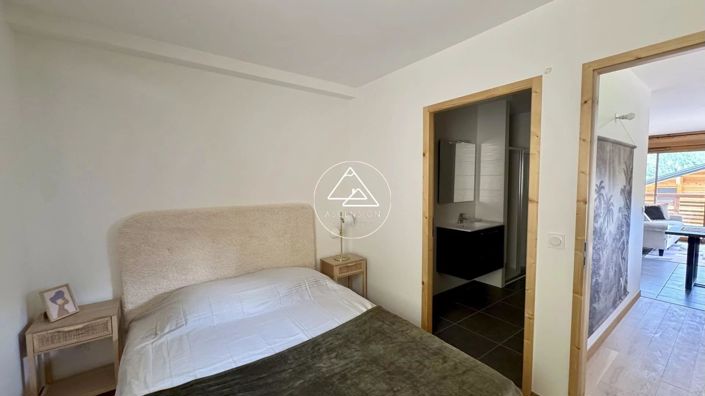 Image No.10-2 Bed Apartment for sale