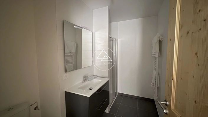 Image No.16-2 Bed Apartment for sale