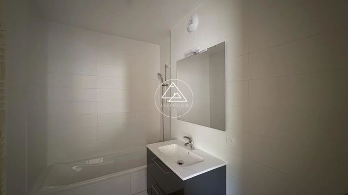 Image No.27-2 Bed Apartment for sale