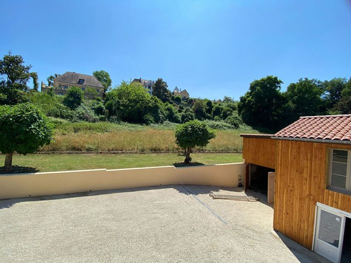 Image No.7-4 Bed House for sale