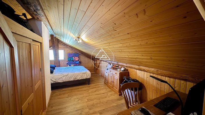 Image No.36-3 Bed House for sale