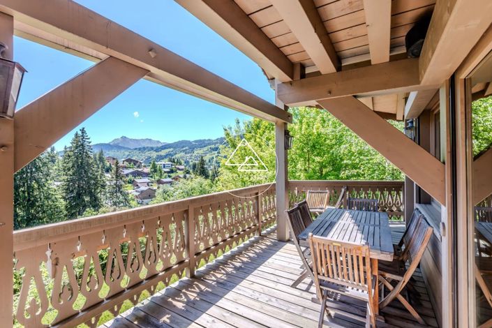 Image No.10-4 Bed House for sale