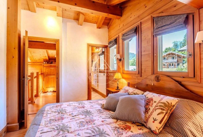 Image No.17-4 Bed House for sale