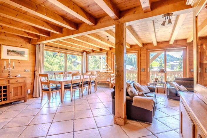 Image No.2-4 Bed House for sale