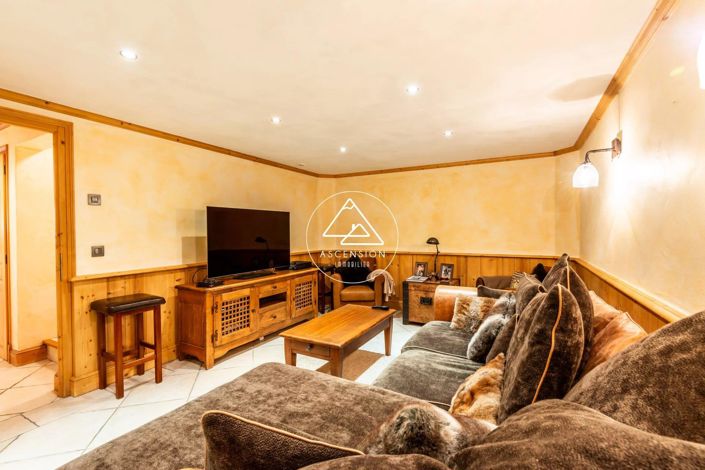 Image No.32-4 Bed House for sale