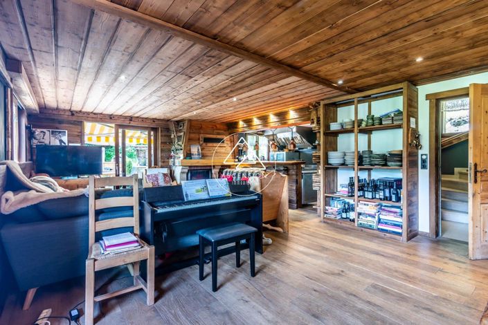 Image No.21-13 Bed House for sale