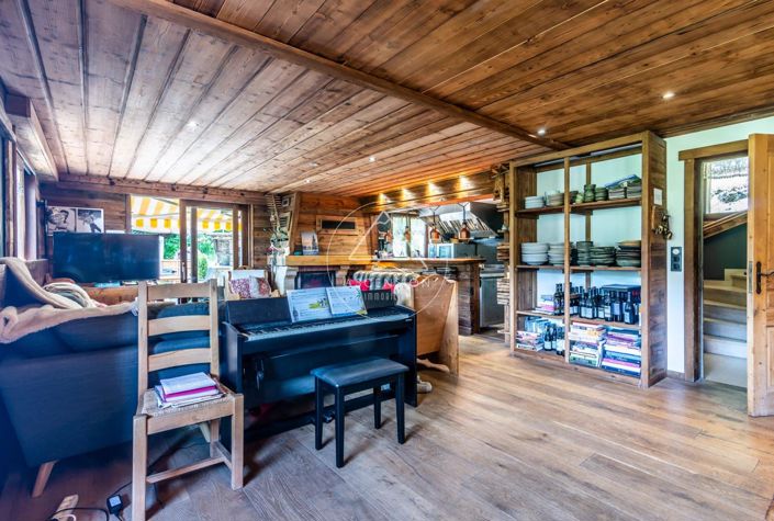 Image No.21-13 Bed House for sale