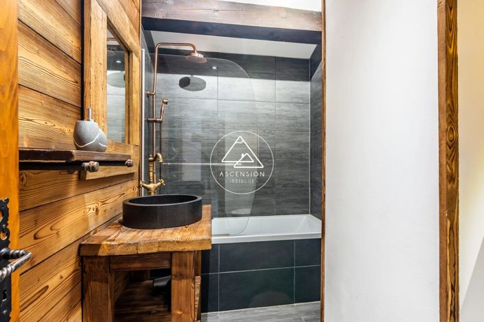 Image No.27-13 Bed House for sale