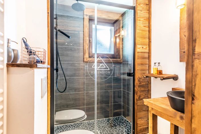 Image No.30-13 Bed House for sale