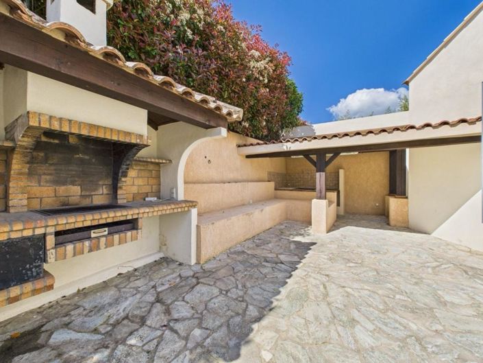 Image No.11-4 Bed House for sale