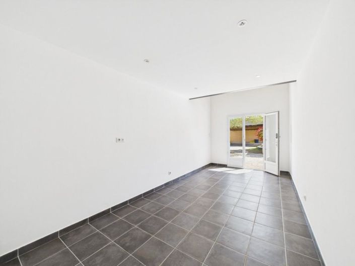 Image No.14-4 Bed House for sale