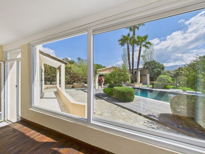 Image No.4-4 Bed House for sale