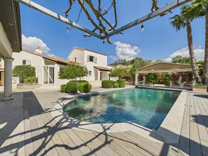 Image No.9-4 Bed House for sale