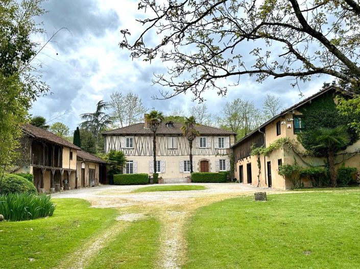 Image No.1-Propriété de 4 chambres à vendre à Mirande