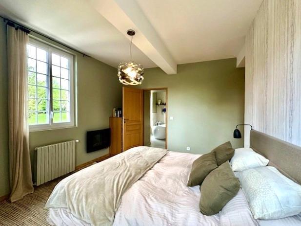 Image No.13-4 Bed Property for sale