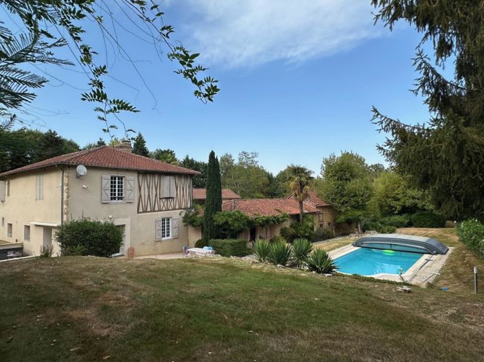 Image No.2-Propriété de 4 chambres à vendre à Mirande
