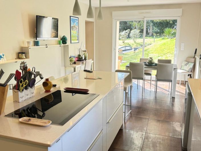 Image No.7-4 Bed Property for sale