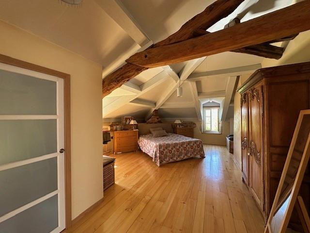 Image No.11-4 Bed House for sale