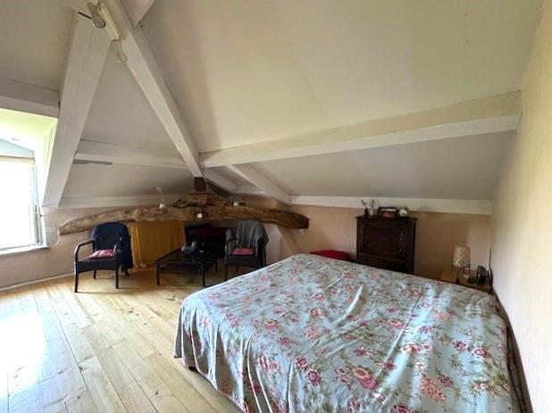 Image No.18-4 Bed House for sale