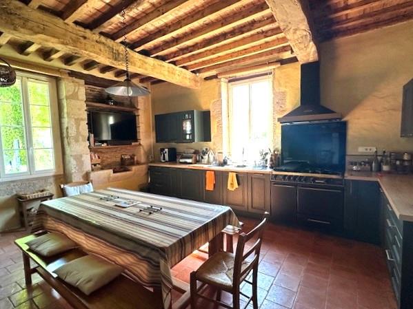 Image No.7-4 Bed House for sale