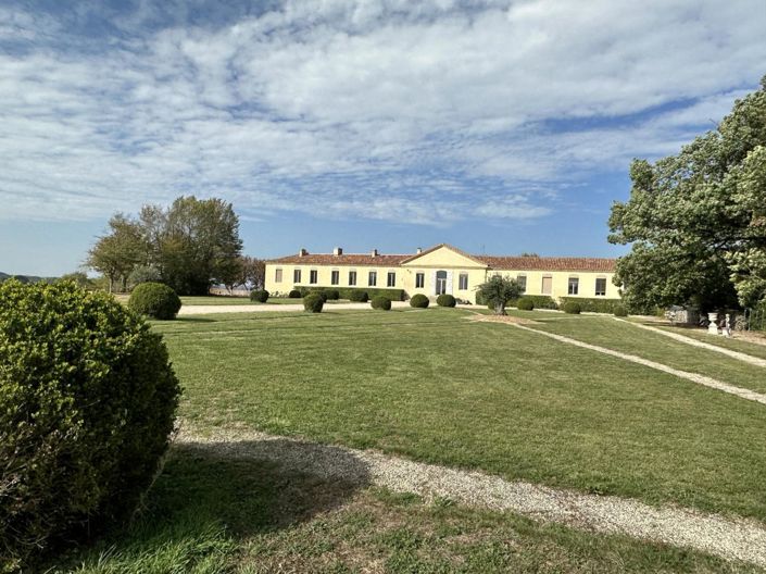 Image No.15-Propriété de 5 chambres à vendre à Auch