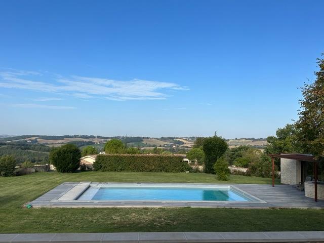 Image No.7-5 Bed Property for sale