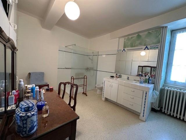 Image No.11-8 Bed House for sale