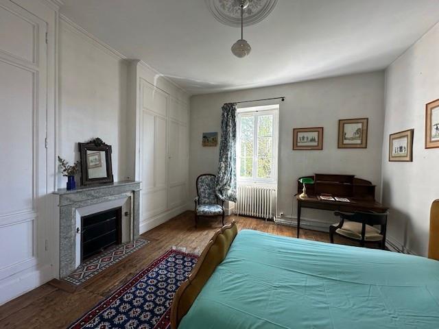 Image No.17-8 Bed House for sale