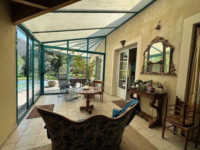 Image No.6-8 Bed House for sale