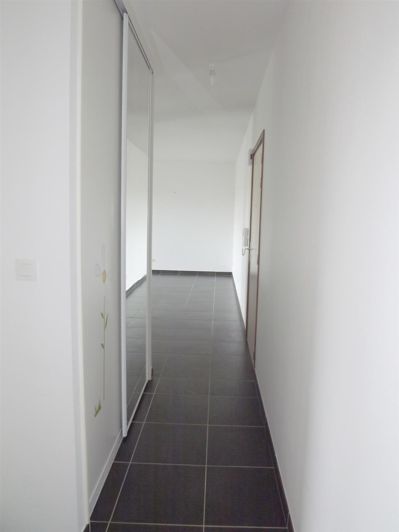 Image No.6-Appartement de 2 chambres à vendre à Digoin