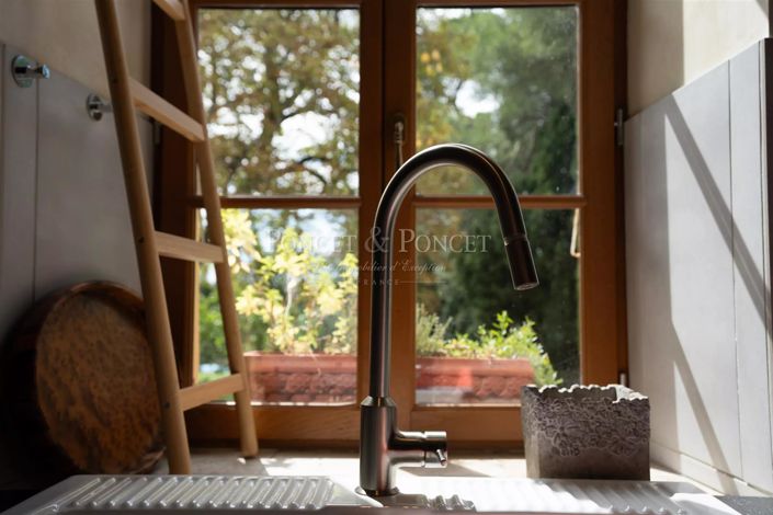 Image No.18-9 Bed House for sale