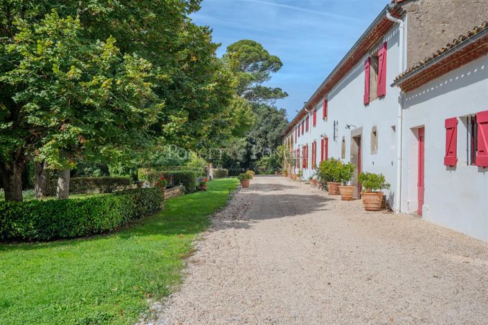 Image No.28-9 Bed House for sale