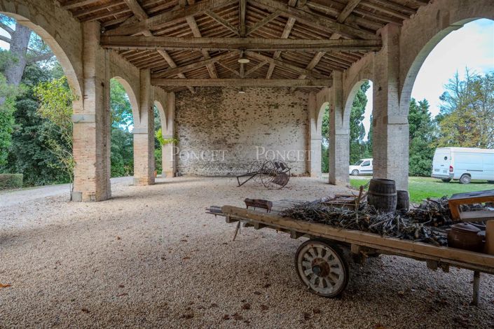 Image No.6-9 Bed House for sale