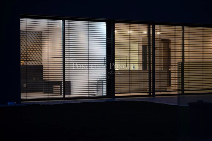 Image No.27-6 Bed House for sale