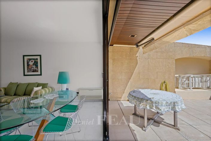 Image No.5-Appartement de 2 chambres à vendre à Cannes