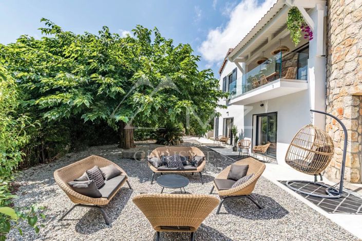 Image No.2-4 Bed House for sale