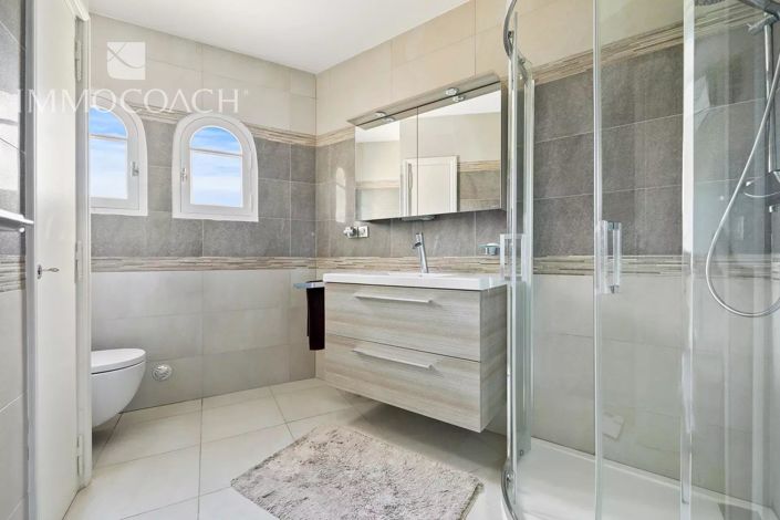 Image No.14-4 Bed House for sale