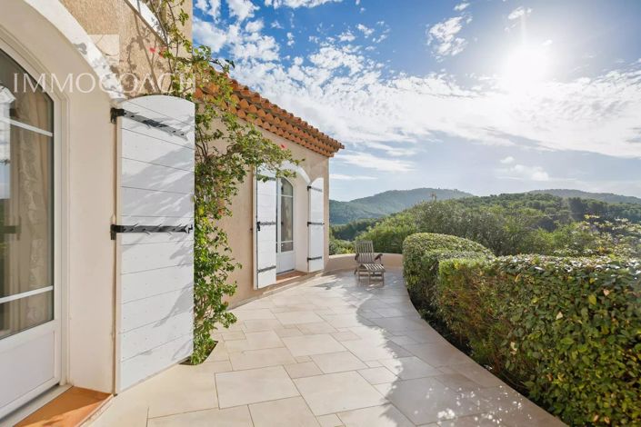 Image No.6-4 Bed House for sale