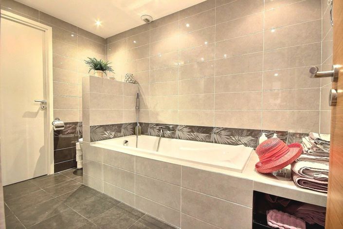 Image No.13-Apartment for sale