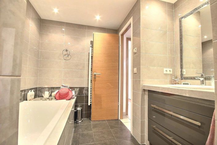 Image No.13-House for sale