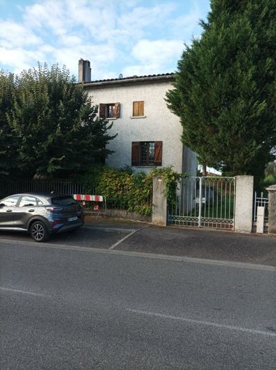 Image No.1-4 Bed House for sale
